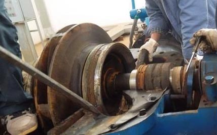 水泵打水時有響聲什么原因？